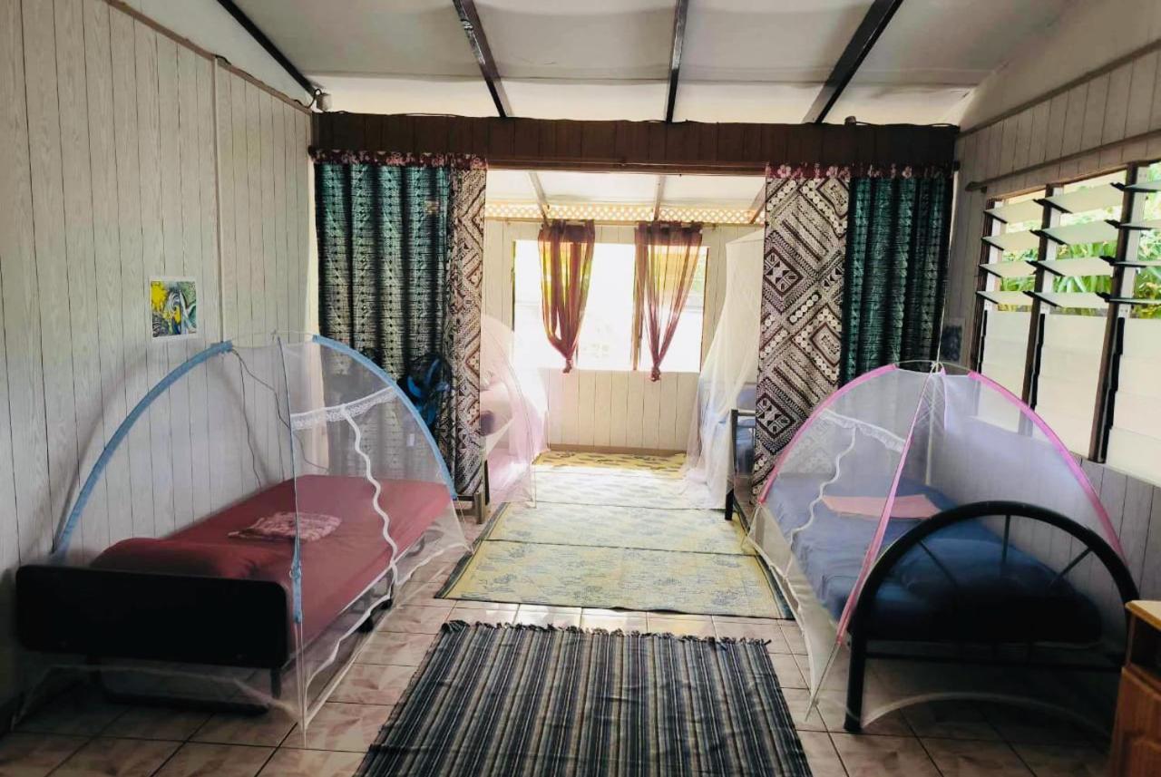 Fare Om Hotel Pihaena Exterior photo