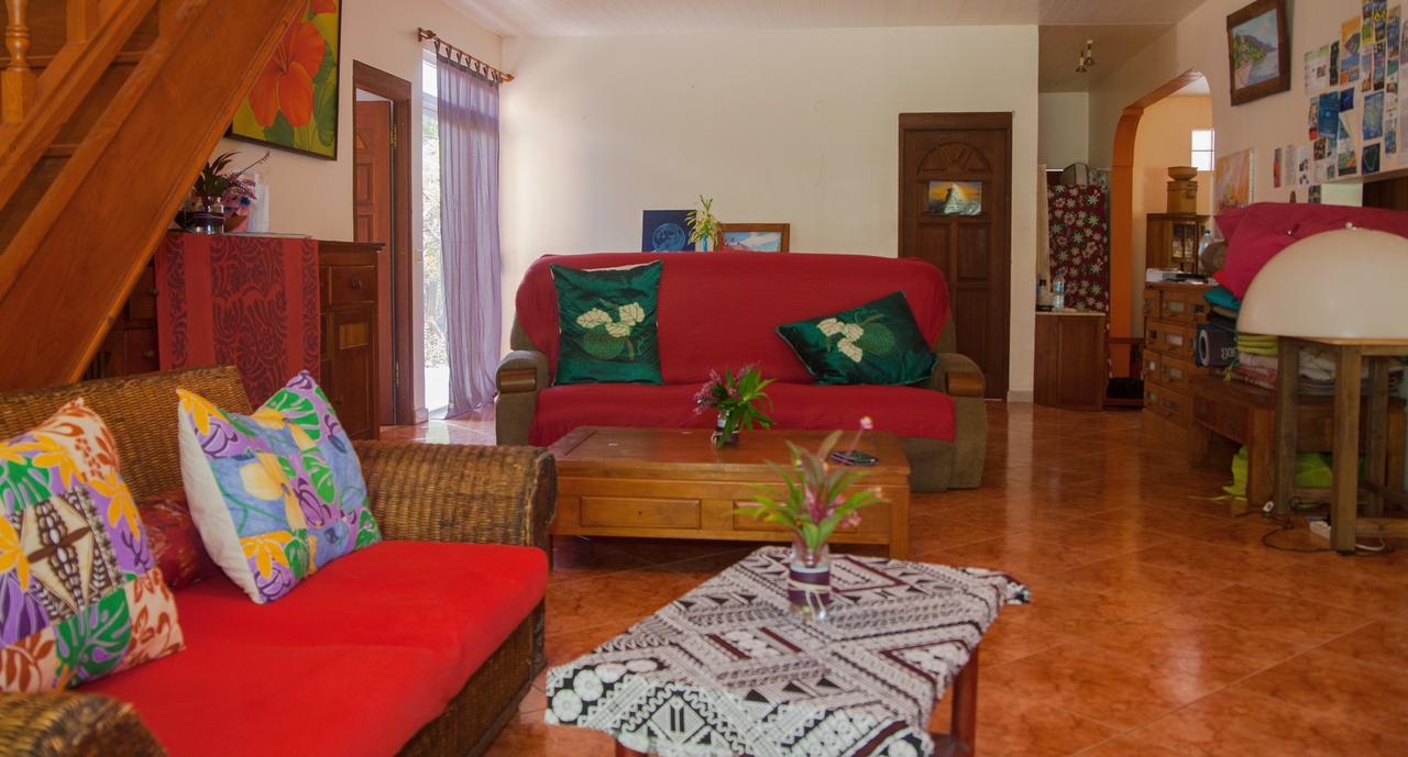 Fare Om Hotel Pihaena Exterior photo