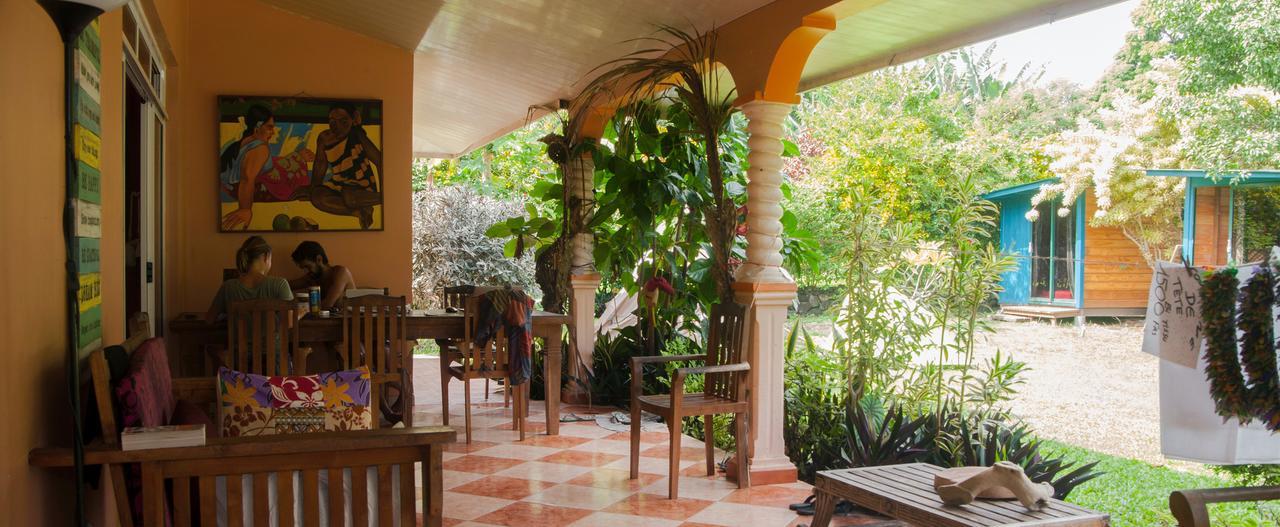Fare Om Hotel Pihaena Exterior photo